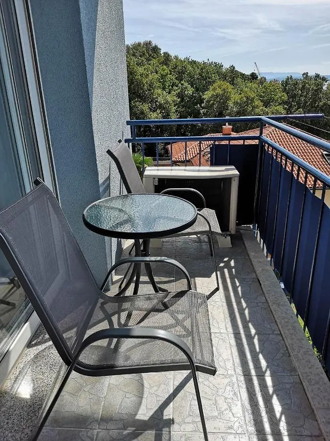 Apartment Tanya Fiume 0*,